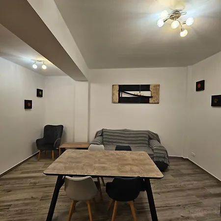 شقة Denys & Kelly