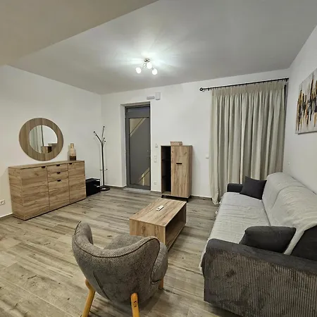 Denys & Kelly * ميثوني